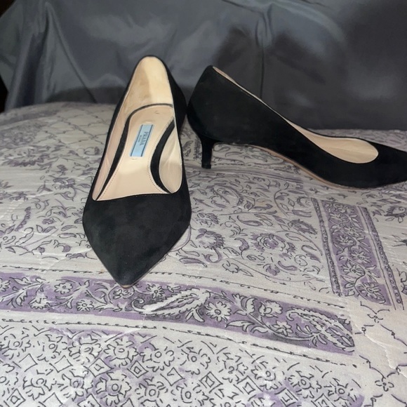 Prada Pumps - Picture 4 of 7